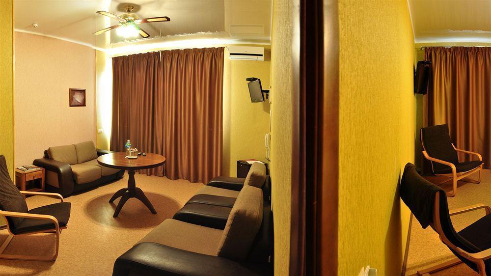 Hotel An-2 คาร์คิฟ ภายนอก รูปภาพ