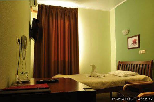 Hotel An-2 คาร์คิฟ ภายนอก รูปภาพ