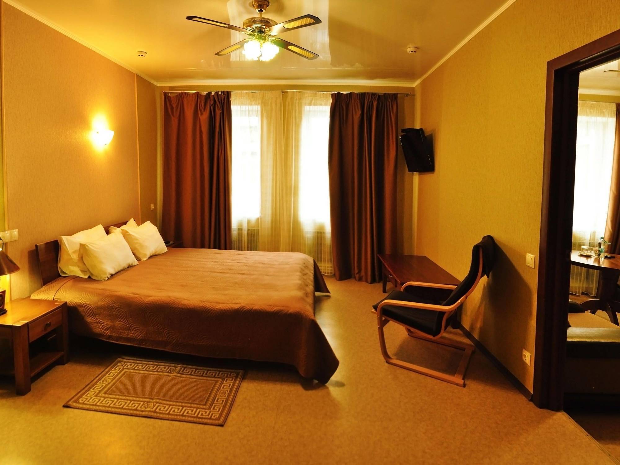 Hotel An-2 คาร์คิฟ ภายนอก รูปภาพ