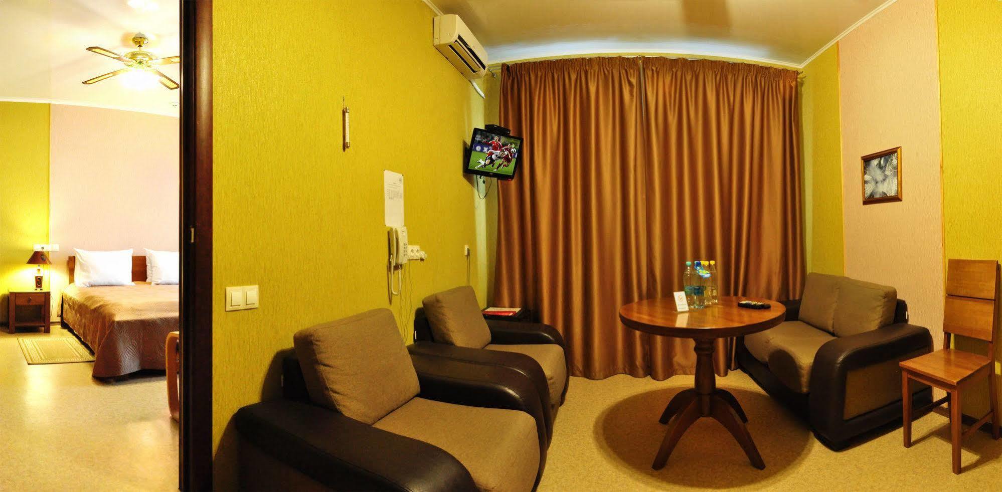 Hotel An-2 คาร์คิฟ ภายนอก รูปภาพ