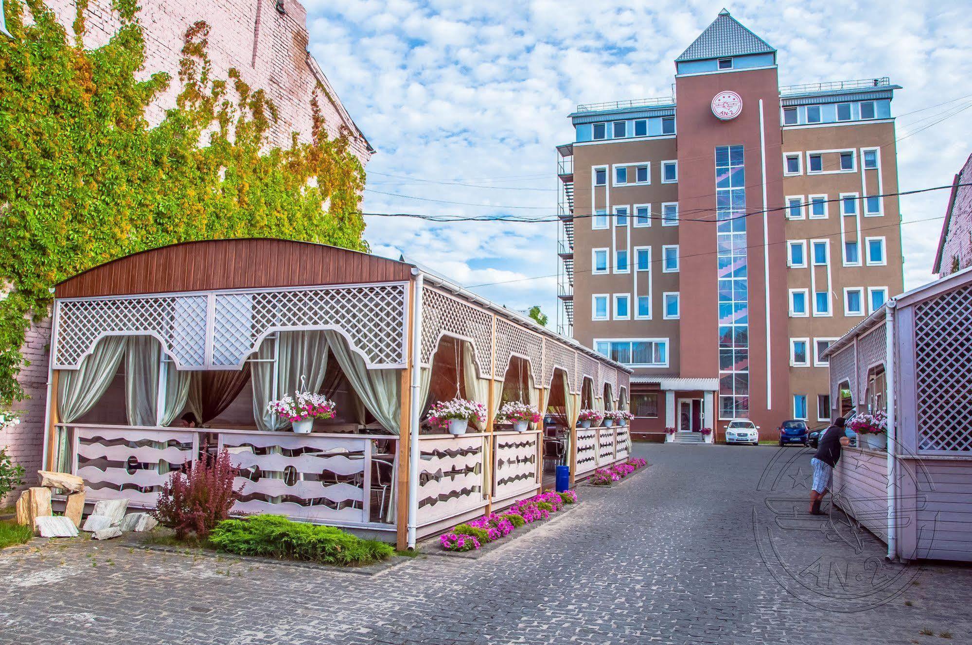 Hotel An-2 คาร์คิฟ ภายนอก รูปภาพ